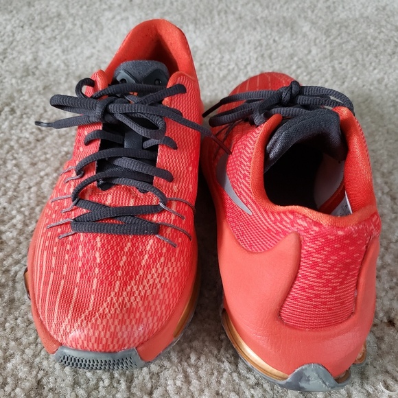 Nike size 4 - Picture 3 of 5